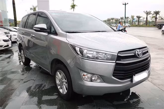 Một chiếc Toyota Innova phiên bản 2.0E số sàn đời 2016 có giá trên dưới 600 triệu đồng