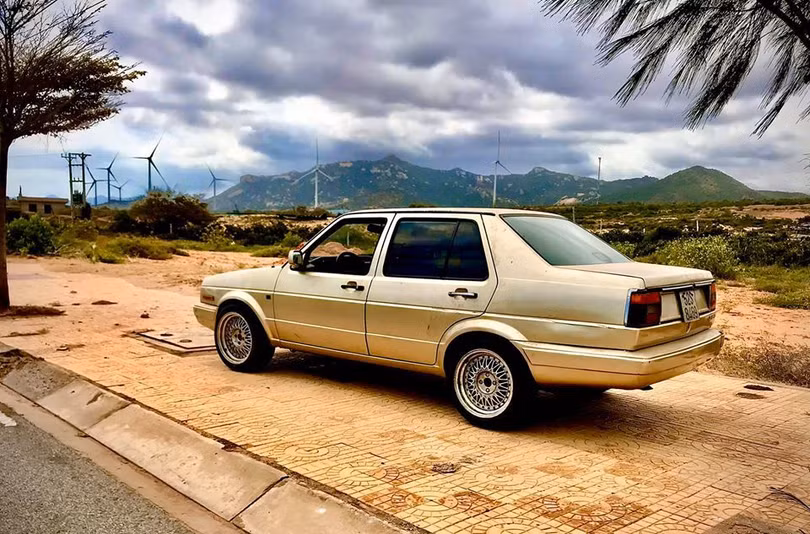 Volkswagen Jetta gl 1.8 sản xuất năm 1987 giá 45 triệu đồng