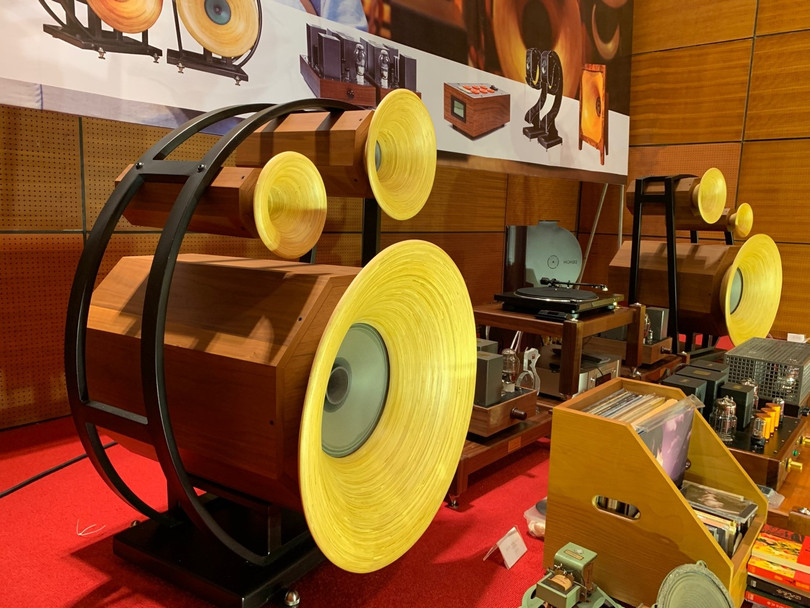 Đôi loa kèn Trio K phối ghép với loa trầm chủ động hướng tới đáp ứng được nhiều thể loại nhạc đã được Khang Audio setup