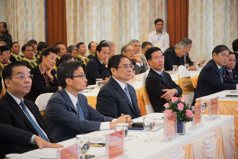 Lãnh đạo Đảng, Nhà nước tham dự buổi lễ tôn vinh các trí thức KHCN tiêu biểu 2019 (ảnh: Nguyễn Khang)