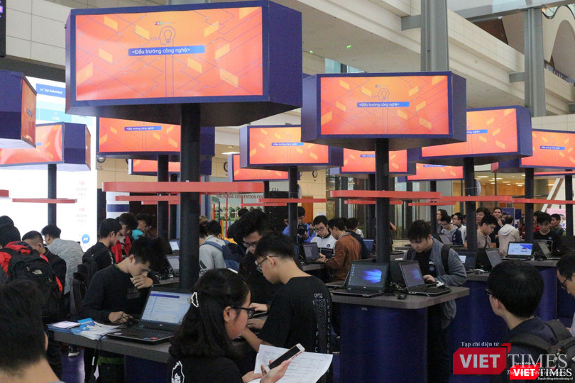 Đấu trường Công nghệ, nơi các bạn trẻ thi thố tài năng lập trình
