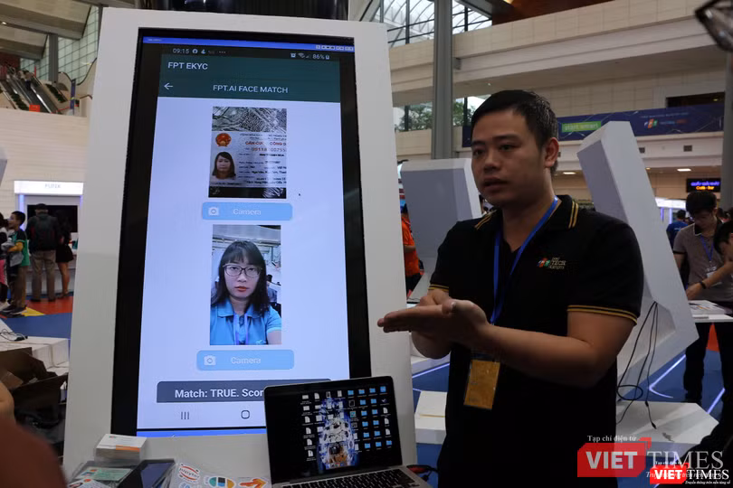 Công nhận nhận diện khuôn mặt thông minh