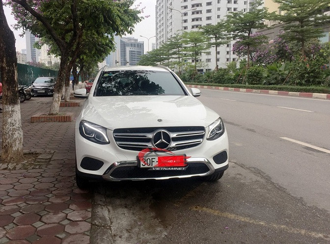 Mercedes chạy lướt cũng rất giữ giá vì xe được đánh giá cao về chất lượng