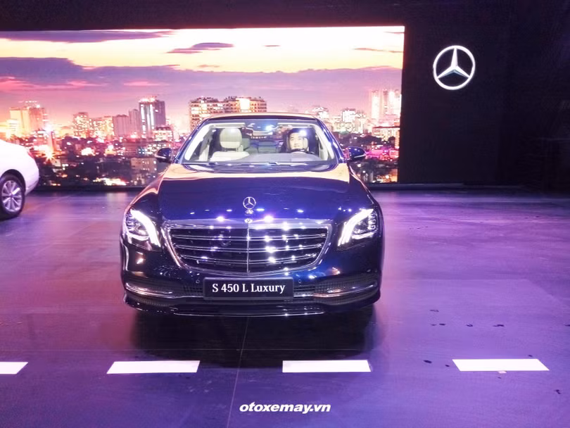 Một mẫu xe của Mercedes Một mẫu xe của Mercedes