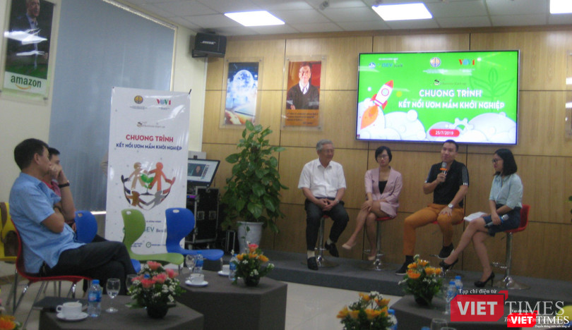 Phần giao lưu của các chuyên gia tư vấn hỗ trợ khởi nghiệp