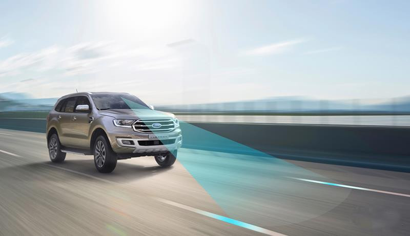 Hệ thống cảnh báo làn đường sẽ giúp cảnh báo người lái khi không tập trung