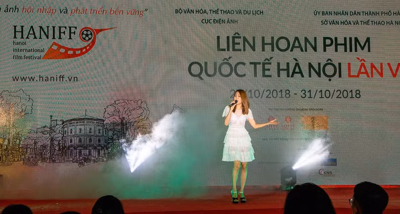 Diễn viên Minh Thư