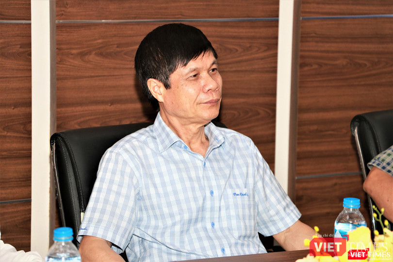 ông Bùi Như Uyên - Chánh văn phòng Hội Truyền thông số Việt Nam cùng Chủ tịch Hội đến thăm các phóng viên VietTimes nhân dịp ngày Báo chí cách mạng Việt Nam 21-6