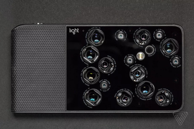 Máy ảnh L16 với 16 camera (ảnh: The Verge) Máy ảnh L16 với 16 camera (ảnh: The Verge)