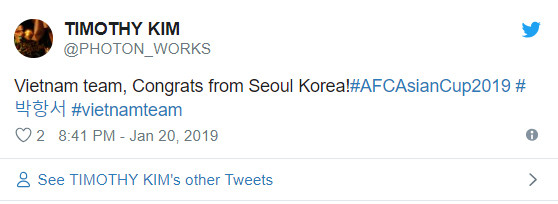 Đội tuyển Việt Nam, xin gửi lời chúc mừng các bạn từ Hàn Quốc! Đội tuyển Việt Nam, xin gửi lời chúc mừng các bạn từ Hàn Quốc!