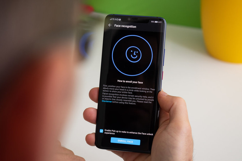 (ảnh: Phone Arena) (ảnh: Phone Arena)