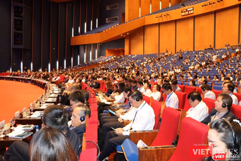 Các quan khách tham dự Diễn đàn cấp cao về Công nghiệp 4.0