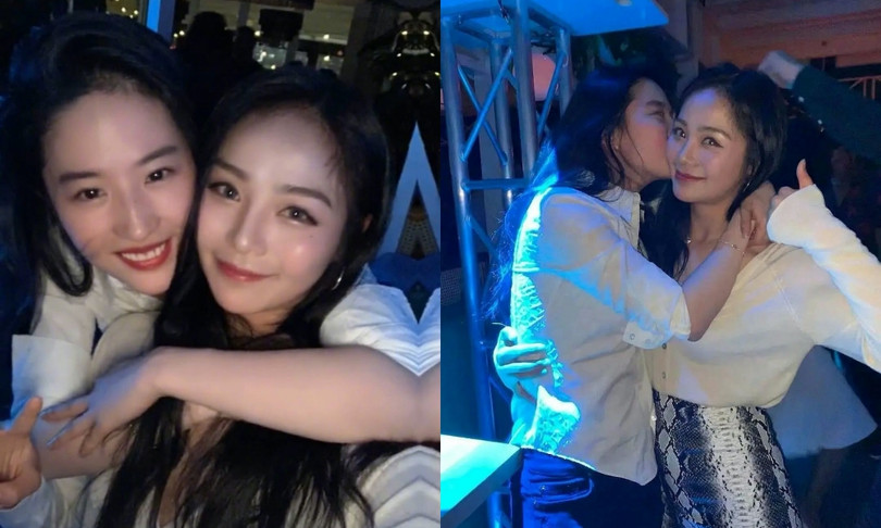 Hình ảnh thân thiết của Lưu Á Tây với Lưu Diệc Phi Hình ảnh thân thiết của Lưu Á Tây với Lưu Diệc Phi