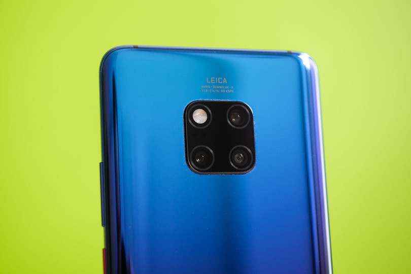 Camera vuông độc đáo trên Huawei (Ảnh: Phonearena.com)