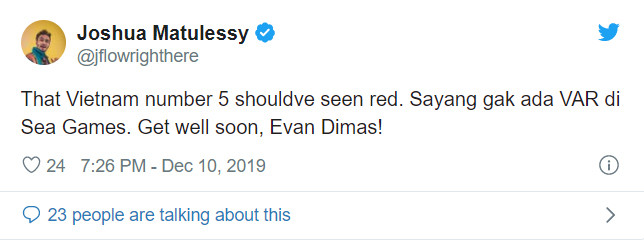 Cầu thủ số 5 của Việt Nam phải bị thẻ đỏ. Hãy áp dụng công nghệ VAR vào SEA Games. Mau khỏe nhé, Evan Dimas!