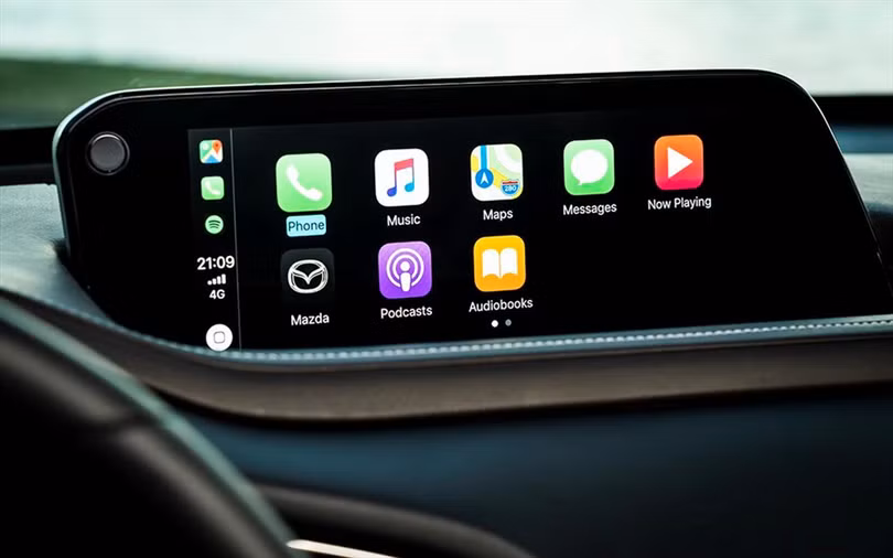 Màn hình giải trí có kích thước 8,8 inch trên CX-30. Ảnh BD