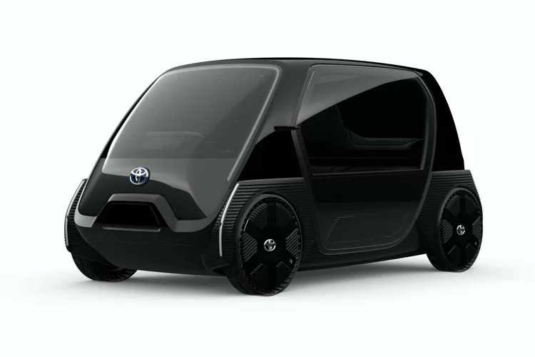 Phiên bản dành cho khách hàng doanh nghiệp có màu đen, với nội thất tùy chỉnh. Ảnh: Toyota