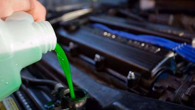 Hãy thay nước làm mát 3 lần/năm