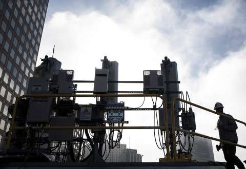 Cư dân San Francisco lo ngại các hộp thu phát 5G có thể gây mất thẩm mỹ thành phố