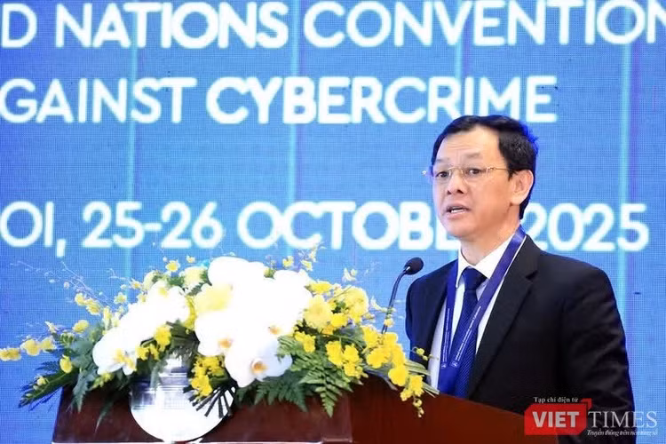 Thứ trưởng Bộ Y tế Nguyễn Tri Thức thôi chức theo nguyện vọng