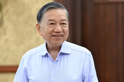 Tổng bí thư, Chủ tịch nước: Nông dân phải trở thành nông dân số, công nhân phải làm chủ công nghệ