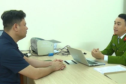 Đỗ xe chiếm lối chặn đường mùng 2 Tết, tài xế ở Hà Tĩnh bị khởi tố