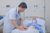 Vỡ động mạch chủ, bệnh nhân 71 tuổi thoát chết trong gang tấc