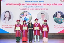 Đại học Y Hà Nội trao bằng cho 36 tiến sĩ