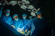 Nghẹn lòng ca hiến tạng của cô gái Anh cho 3 bệnh nhân Việt Nam