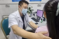 Sau kỳ nghỉ Tết, bệnh nhân mạn tính không còn lo lắng tái khám đúng từng ngày nhờ quy định mới