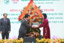 Phó Chủ tịch Quốc hội biểu dương bước đi công nghệ của Bệnh viện Đức Giang 