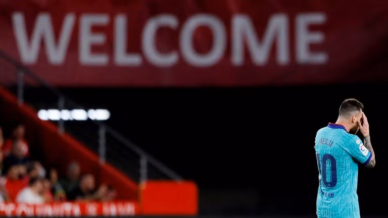 Messi thi đấu 45 phút và không có bất cứ cú sút nào. Ảnh MNS.
