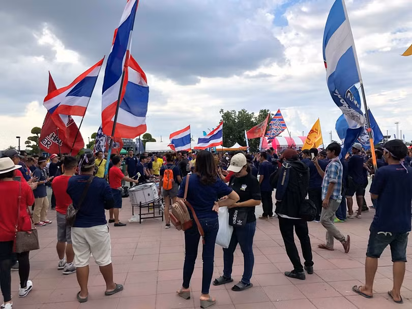 Người Thái đã sững sờ khi đội nhà thất bại (ảnh TTVH) Người Thái đã sững sờ khi đội nhà thất bại (ảnh TTVH)