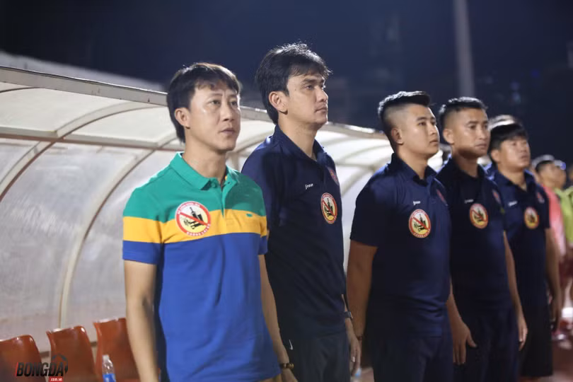 Sài Gòn là một trong những đội bóng “đa quốc tịch” nhưng lại khá đoàn kết nhờ lối cư xử đàn anh của HLV Thành Công (ảnh Bongdaso)
