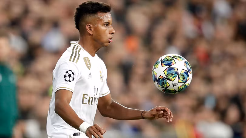 Rodrygo đã trở thành cầu thủ trẻ thứ 2 trong lịch sử ghi hat-trick tại Champions League với 18 tuổi và 301 ngày (sau Raul 18 tuổi và 113 ngày). Ảnh CNN. Rodrygo đã trở thành cầu thủ trẻ thứ 2 trong lịch sử ghi hat-trick tại Champions League với 18 tuổi và 301 ngày (sau Raul 18 tuổi và 113 ngày). Ảnh CNN.