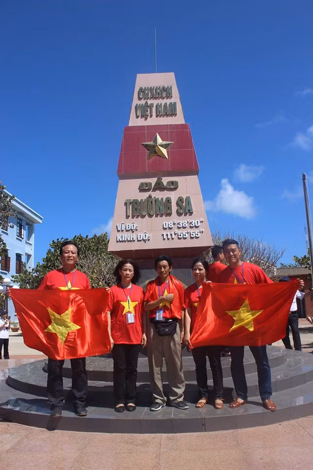 Đến với Trường sa thân yêu. Ảnh NVCC Đến với Trường sa thân yêu. Ảnh NVCC
