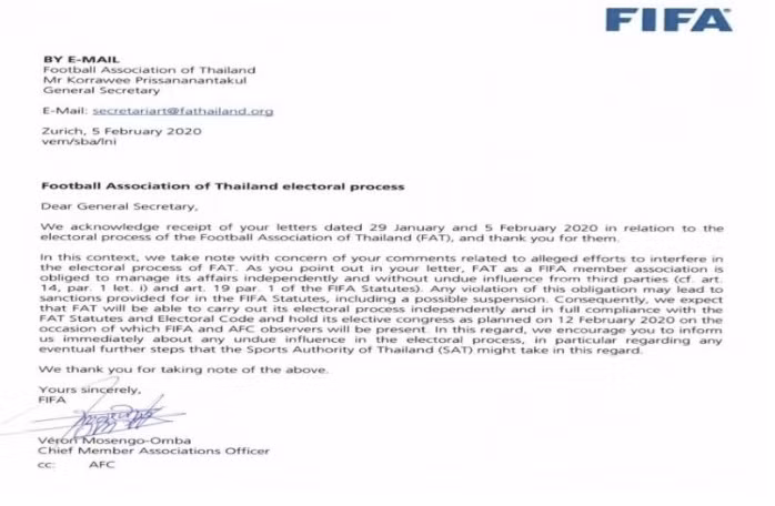 : "FIFA đã nhận được lá thư ngày 29 tháng 1 và ngày 5 tháng 2 năm 2020, liên quan đến quá trình bầu cử của Liên đoàn bóng đá Thái Lan.Trong bối cảnh này, chúng tôi muốn lưu ý với những lo ngại của các bạn về sự can thiệp vào quá trình bầu cử của FAT". Ảnh web FIFA : "FIFA đã nhận được lá thư ngày 29 tháng 1 và ngày 5 tháng 2 năm 2020, liên quan đến quá trình bầu cử của Liên đoàn bóng đá Thái Lan.Trong bối cảnh này, chúng tôi muốn lưu ý với những lo ngại của các bạn về sự can thiệp vào quá trình bầu cử của FAT". Ảnh web FIFA
