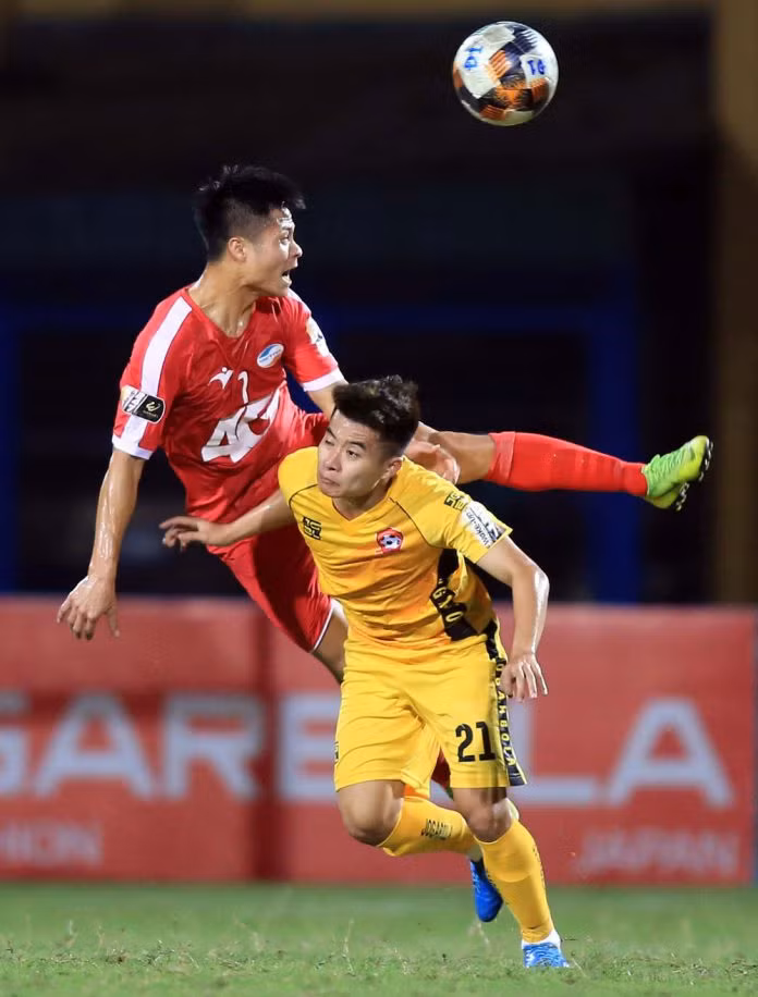 Vòng 12 V.League 2019: Dự báo Nam Định, Quảng Nam, SLNA gặp khó ảnh 2 Các cầu thủ Viettel đã khá tốn nhiều sức lực sau trận cầu đầy bạo lực trước Hải Phòng vòng 11 (ảnh VPF)