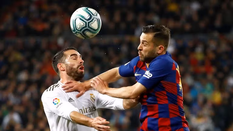 El Clasico đã mất giá khi Ronaldo ra đi. Nếu mai này khi không có Messi nữa thì có lẽ nó mất đi sự hấp dẫn đáng kể. Ảnh CNN El Clasico đã mất giá khi Ronaldo ra đi. Nếu mai này khi không có Messi nữa thì có lẽ nó mất đi sự hấp dẫn đáng kể. Ảnh CNN