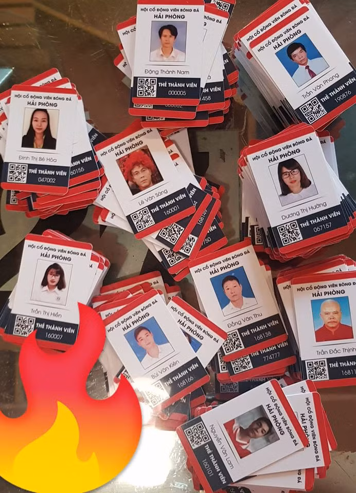 Hải Phòng ngổn ngang nỗi lo trước mùa giải mới ảnh 1 Bóng đá là một phần không thể thiếu được đối với người Hải Phòng. Ảnh HPFC.