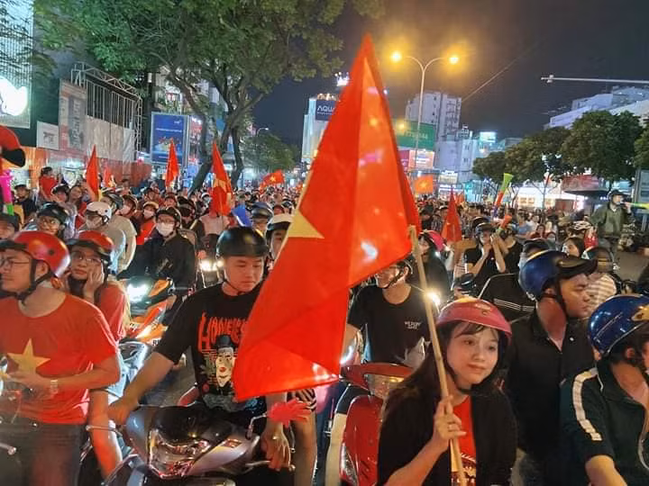 Nụ cười chiến thắng. Ảnh AT Nụ cười chiến thắng. Ảnh AT