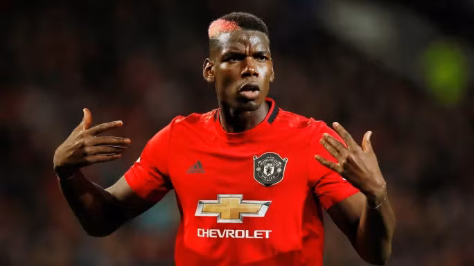 HLV Solskjaer đang nỗ lực thuyết phục tiền vệ 27 tuổi ở lại sân Old Trafford với mức lương 400 nghìn Bảng/tuần. Ảnh MU