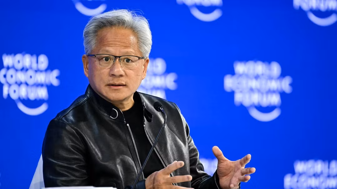 CEO Nvidia Jensen Huang phản đối việc giảm tốc phát triển AI. Ảnh: Getty.