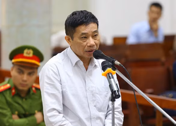 Bị cáo Ninh Văn Quỳnh tại phiên tòa (Ảnh: TTXVN) Bị cáo Ninh Văn Quỳnh tại phiên tòa (Ảnh: TTXVN)