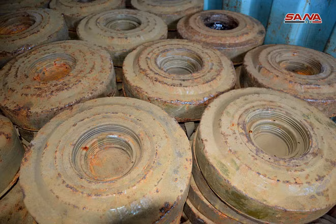 Kho mìn container của lực lượng khủng bố Al-Qaeda Syria. Ảnh minh họa SANA Kho mìn container của lực lượng khủng bố Al-Qaeda Syria. Ảnh minh họa SANA