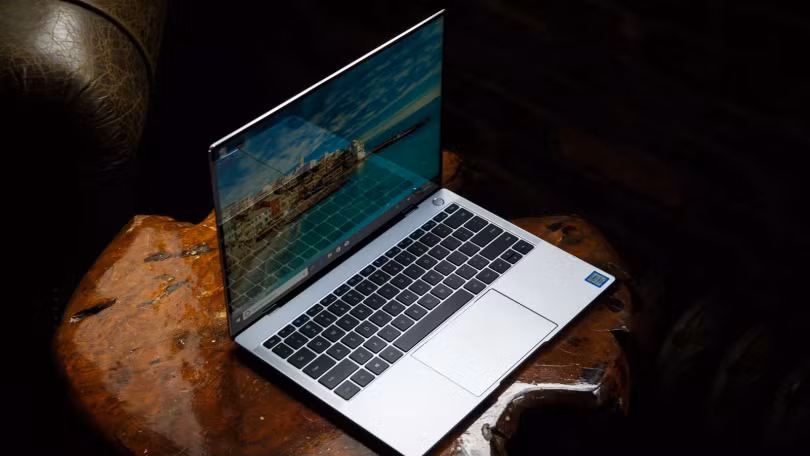 Huawei MateBook X Pro (2019). Ảnh: CNET Huawei MateBook X Pro (2019). Ảnh: CNET