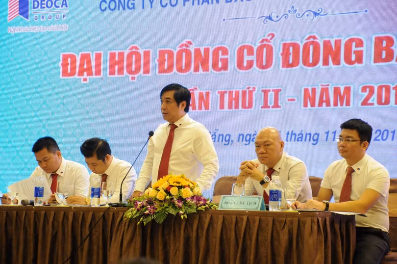 Ông Hồ Minh Hoàng - Chủ tịch Tập đoàn Đèo Cả - tại cuộc họp ĐHĐCĐ bất thường lần 2 của Hamadeco Ông Hồ Minh Hoàng - Chủ tịch Tập đoàn Đèo Cả - tại cuộc họp ĐHĐCĐ bất thường lần 2 của Hamadeco