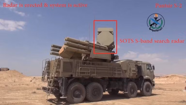 Tỏ hợp Pantsir khi bị tấn công đang trong trạng thái tạm ngừng chiến đấu, có thể để nạp đạn lại. Ảnh: South Front.