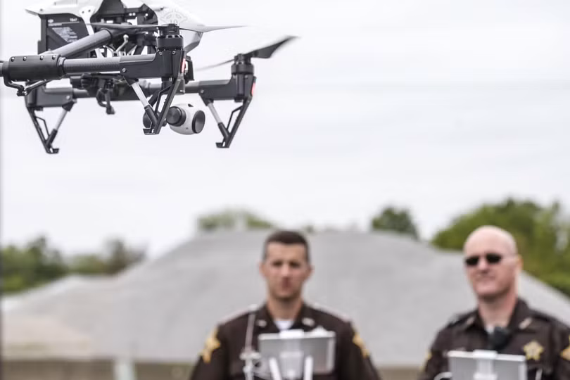 Drone hiện nay đang được ứng dụng vào nhiều lĩnh vực khác nhau trong cuộc sống. Ảnh: The Regeister Drone hiện nay đang được ứng dụng vào nhiều lĩnh vực khác nhau trong cuộc sống. Ảnh: The Regeister