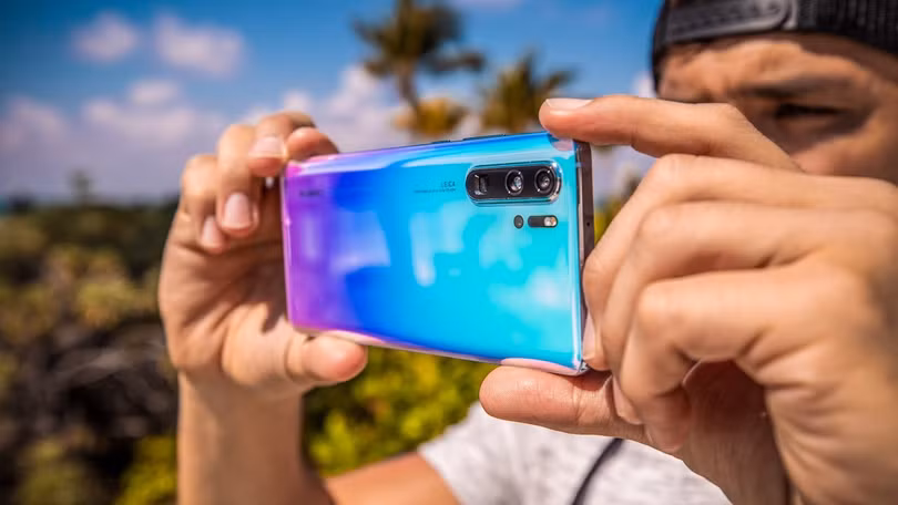 Mẫu flagship mới nhất của Huawei, P30 Pro vượt trội so với đối thủ cùng phân khúc về khả năng chụp ảnh. Ảnh: Android Authority